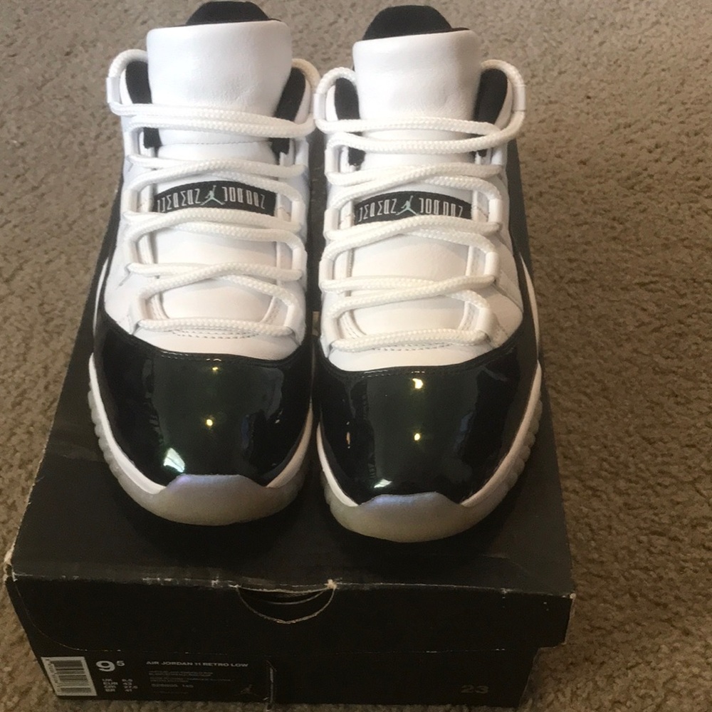 Air Jordan 11 Retro Low